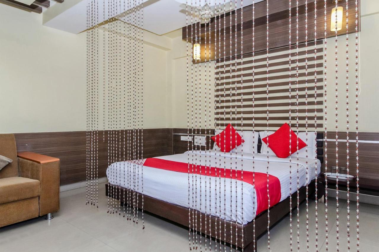 Oyo 30537 Hotel Megharaj Bijapur  Exterior photo
